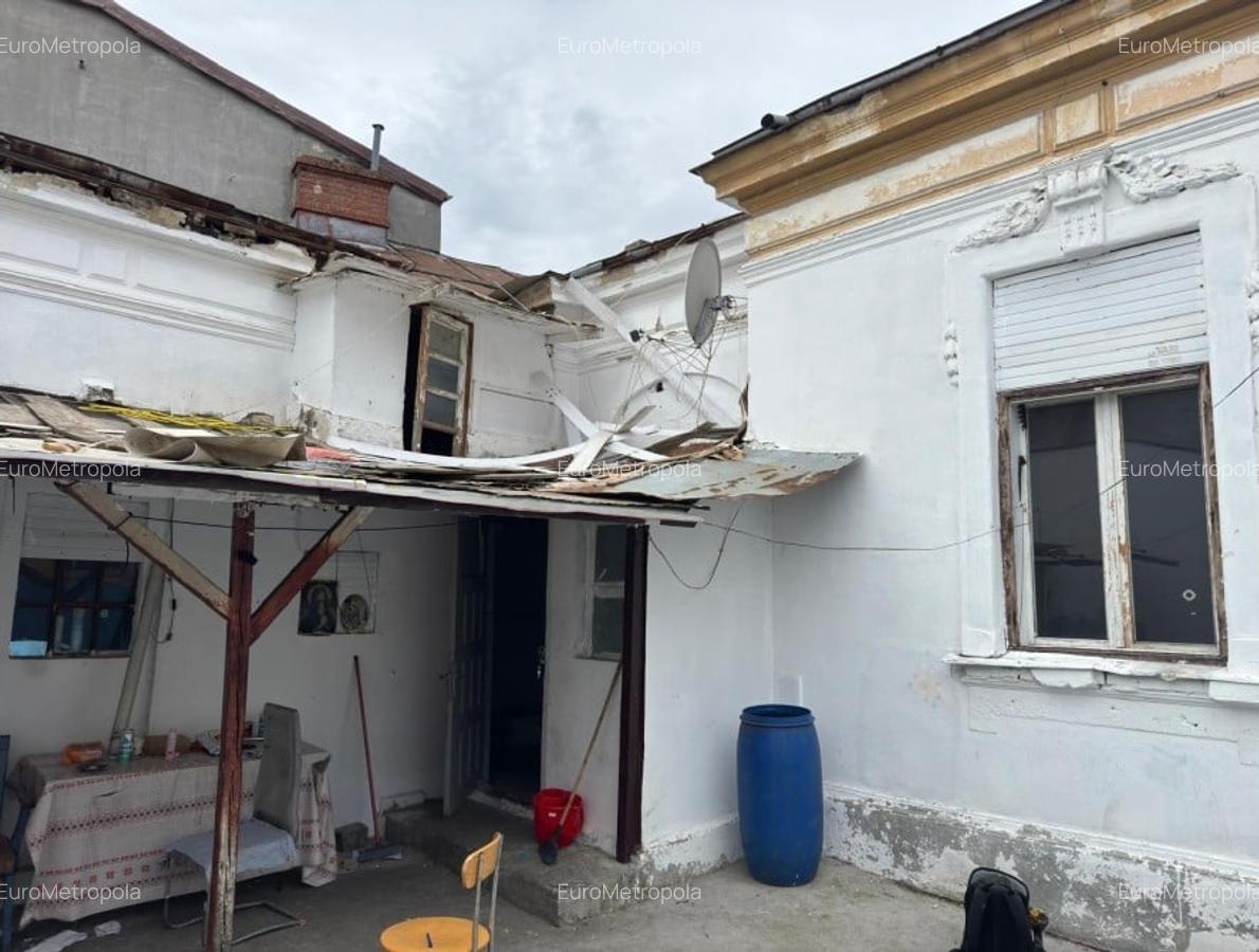 Casa cu teren 170 mp Parcul Carol Pret: 220.000 € - 2