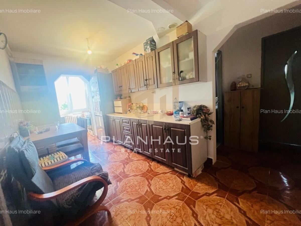 Apartament 2 camere ,decomandat ,etaj 3, Center Nemes ,b-dul Regele Ferdinand - 1