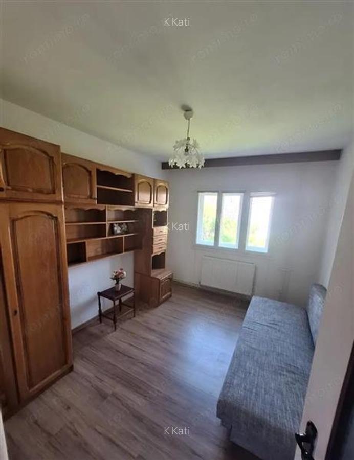 Apartament cu 3 camere decomandat în Girocului - 2