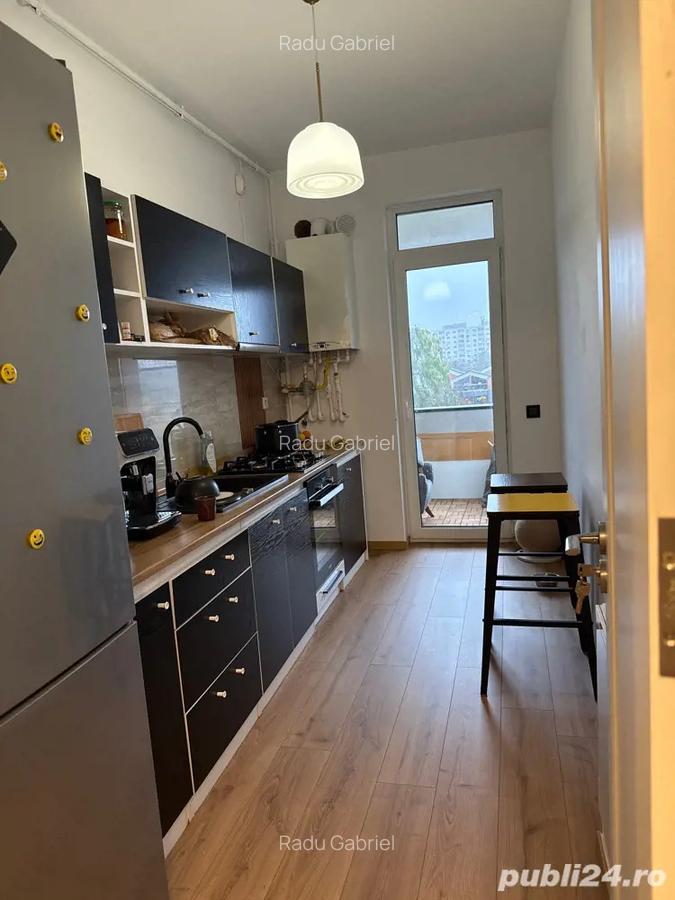 Garsoniera spa?ioasa ?i luminoasa bloc nou Titan, Sector 3 (67.000 ) - 4