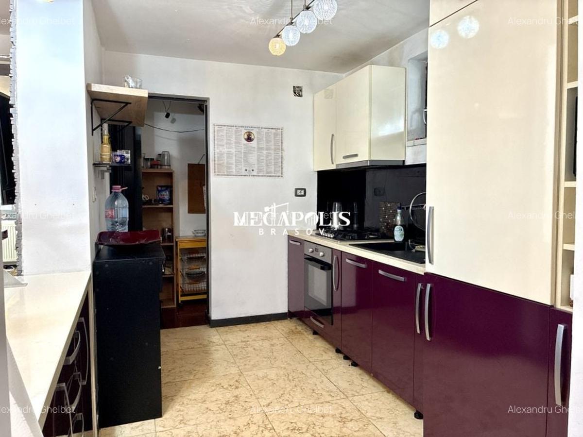 Casă / Ghimbav / 4 camere / Curte privată / Terasă - 12