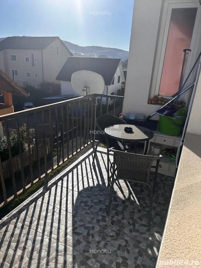 Apartament cochet, 3 camere +balcon Flore?ti, str. Tineretului 152B - 5