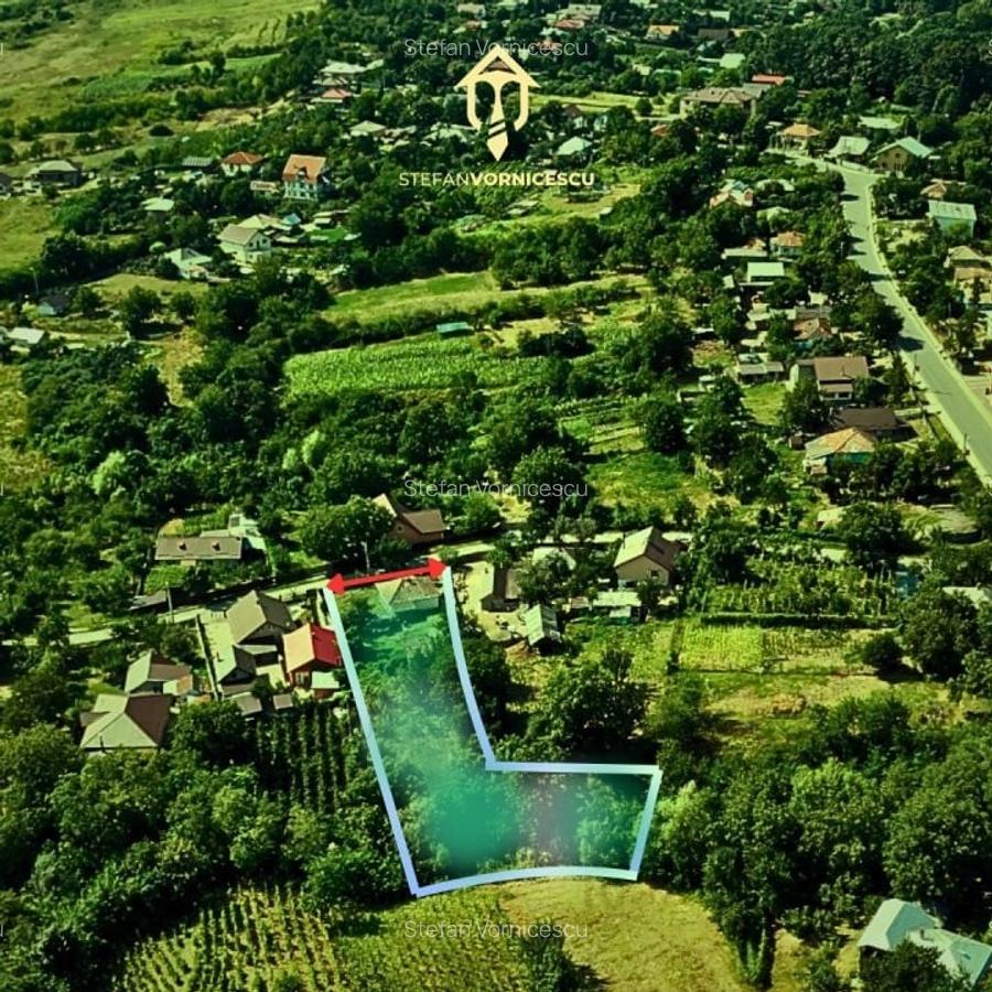 Teren cu casa de Vânzare: 1200 mp - Bârnova - 2