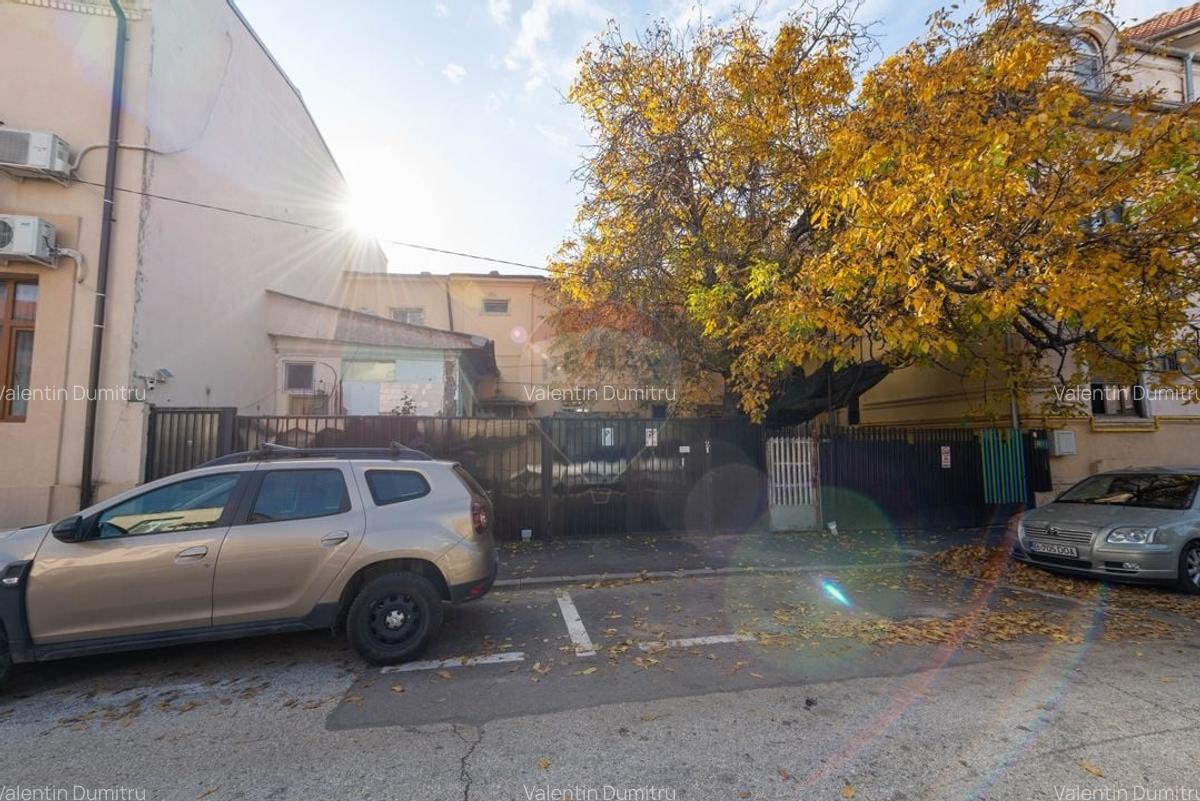 Vila de vanzare in zona P-ta Unirii 140 mp teren - 3