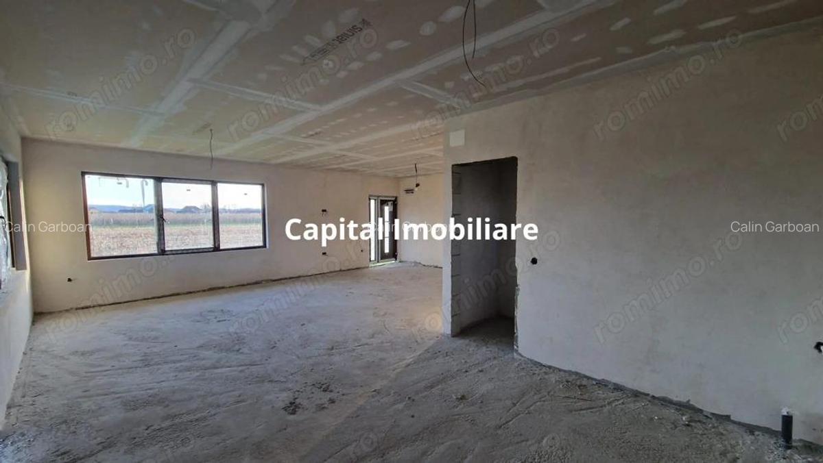 Casa de vanzare, Catalina, 3 dormitoare, 9 ari Comision 0% - 10