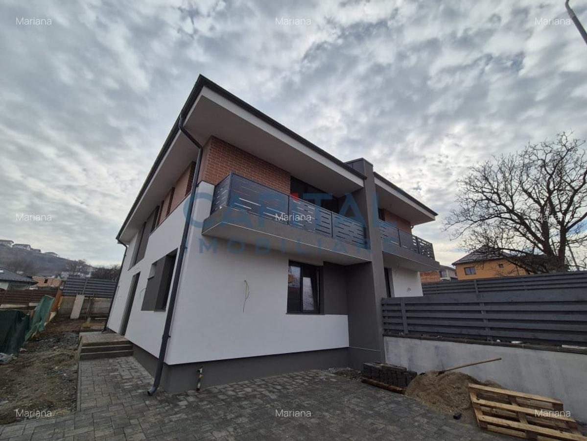 Case cuplate, panouri fotovoltaice, central Dezmir - 5