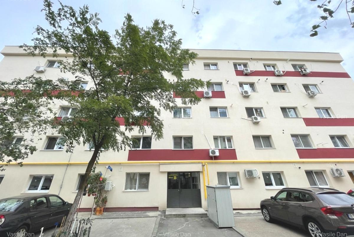 Garsoniera | Berceni- Aparatori | Renovata | Anvelopat | 1982 - 11