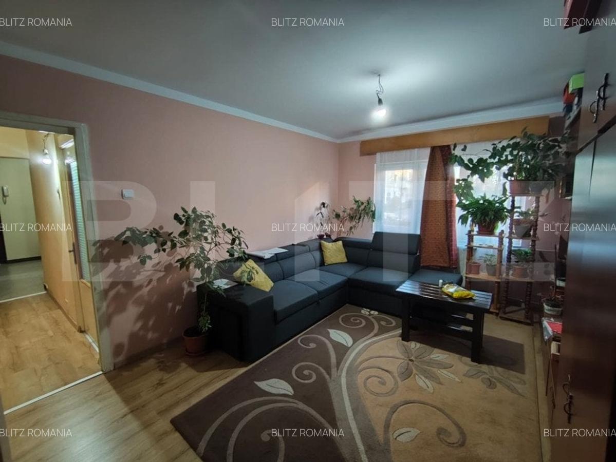 Apartament de vanzare, cu 4 camere, 80 mp, zona Calea Aradului - 7