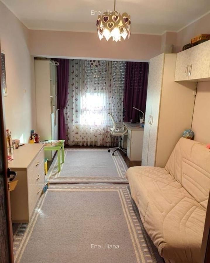 Apartament de vânzare - 4 camere, Strada Tecuci, Bloc Vega - 11
