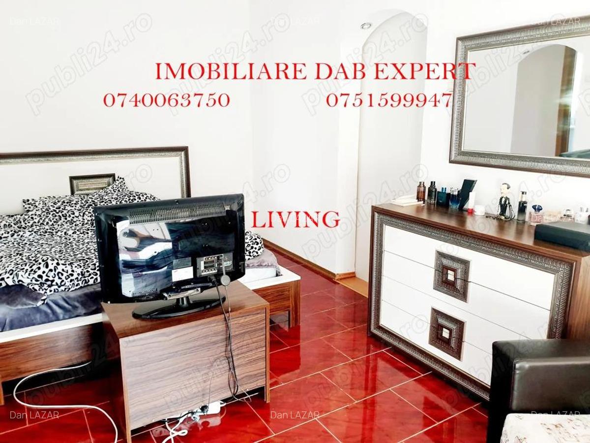 Apartament 3 camere vanzare zona faleza - 1
