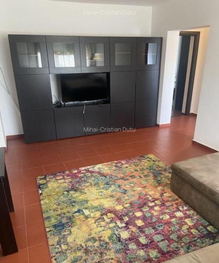 Apartament cu 3 camere semidecomandat, mobilat în Titulescu - 2