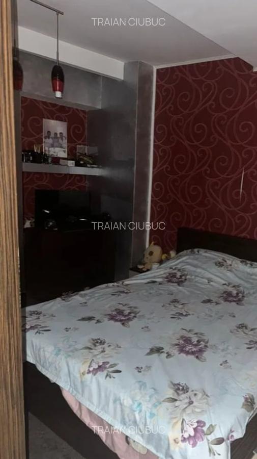 Vanzare Apartament 4 Camere Piata Muncii Decebal Calarasilor - 11