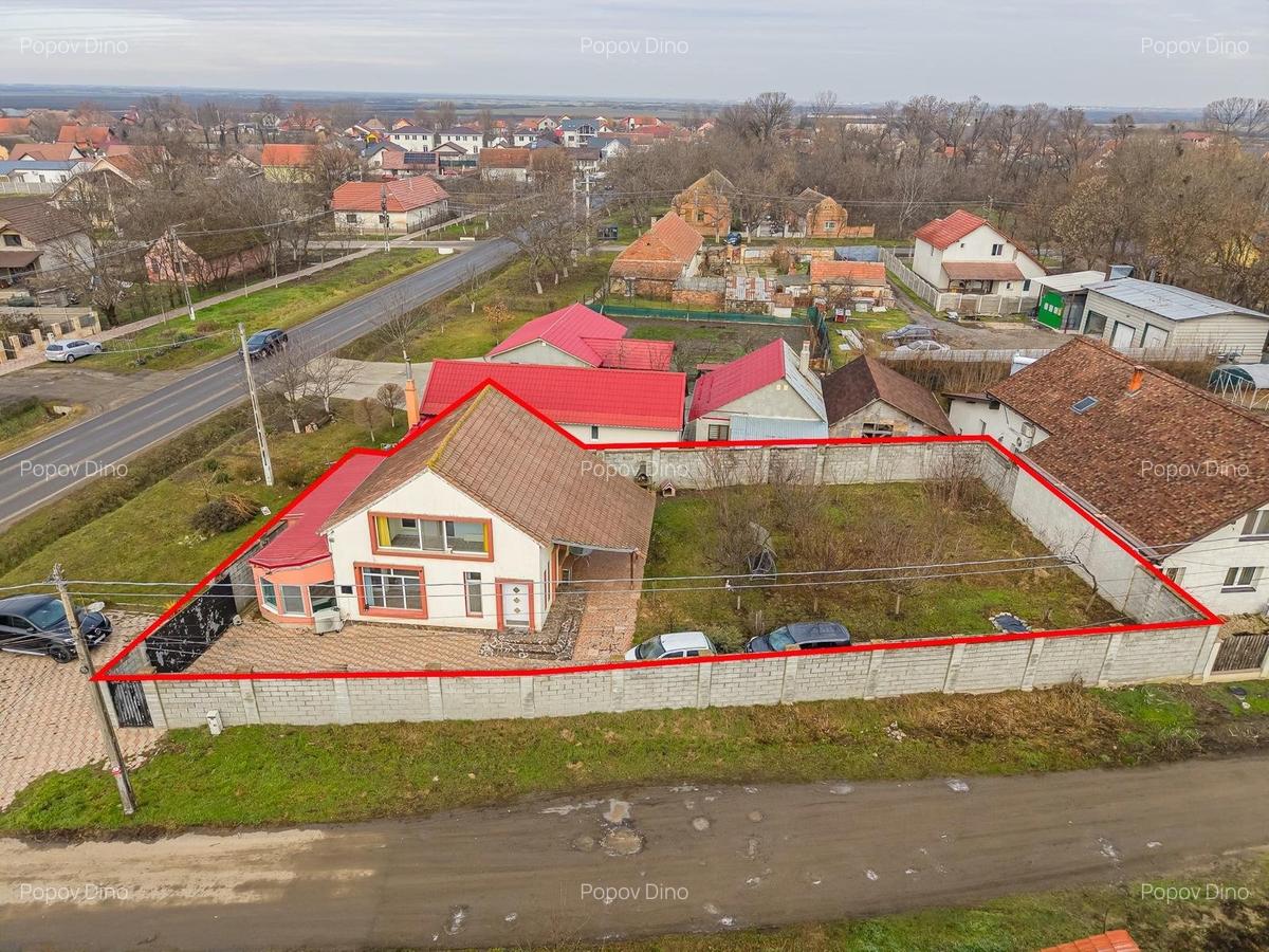 Casă individuală de vânzare în Sânmihaiul Român – 0% COMISION! - 1