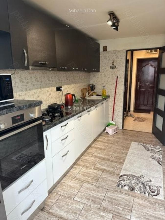 Apartament -2 camere-semidecomandat-zona Stefan cel Mare - 5