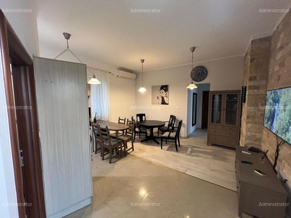 Apartament 3 camere, garaj si boxa - zona Centrala-Prefectura - 12 Apartament 3 camere, garaj si boxa - zona Centrala-Prefectura - 12