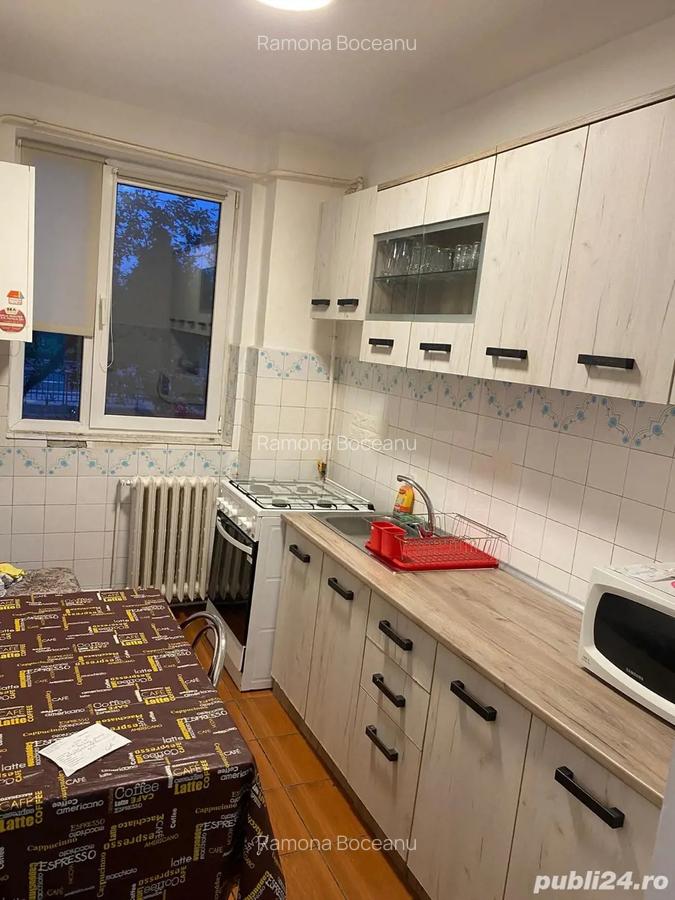 Vand apartament 3 camere cf.1 decomandat - 1