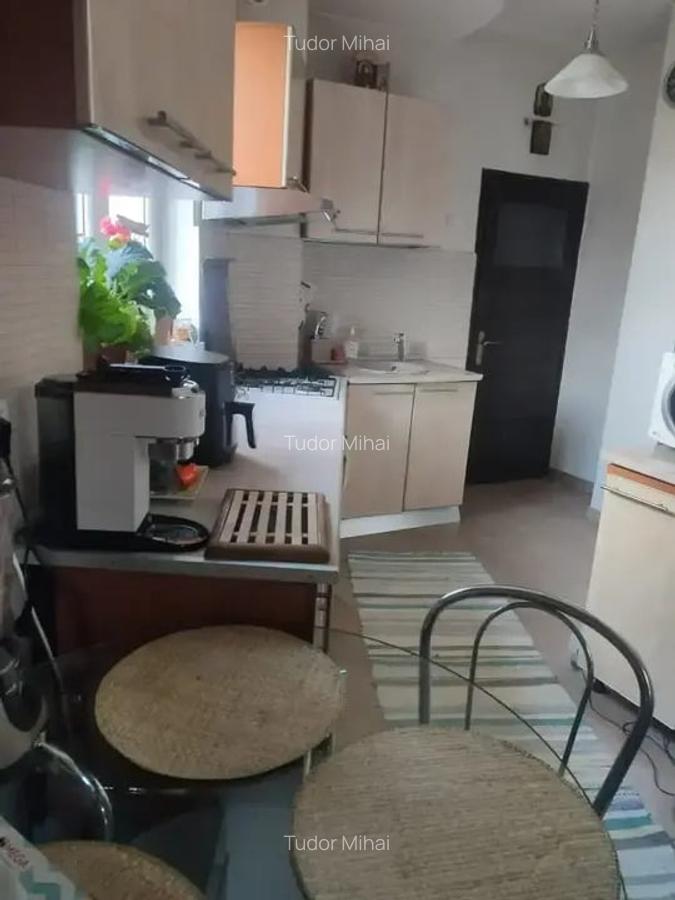 Apartament cu 3 camere in Imobil Interbelic - 4