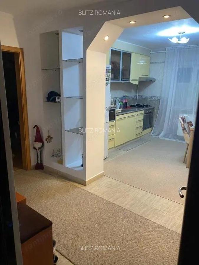 Apartament cu 2 camere zona ULTRACENTRALA - 3