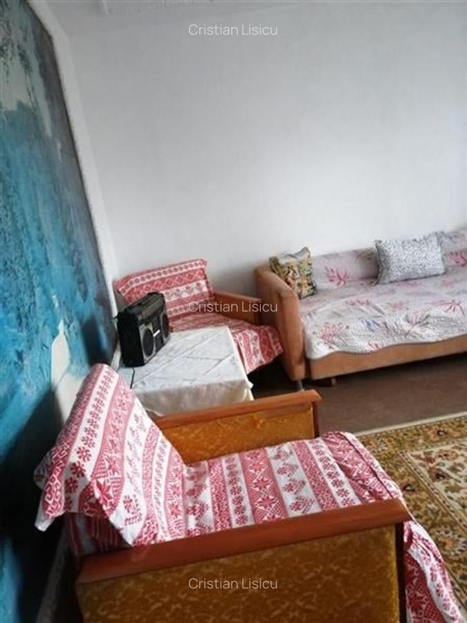 Apartament cu 3 camere spatios decomandat zona Sagului - 2