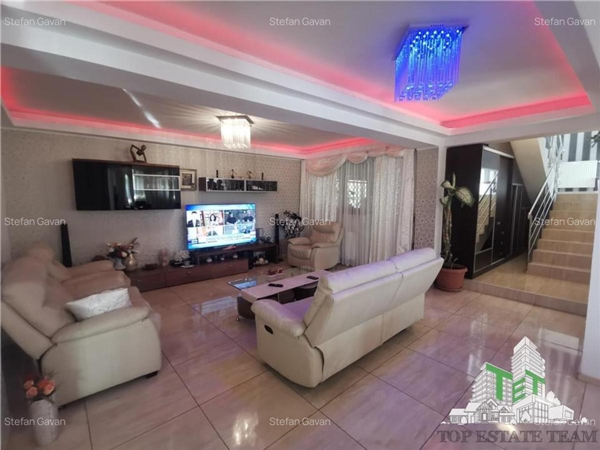 Vila lux 5 camere cu gradina superba centru Domnesti - 3