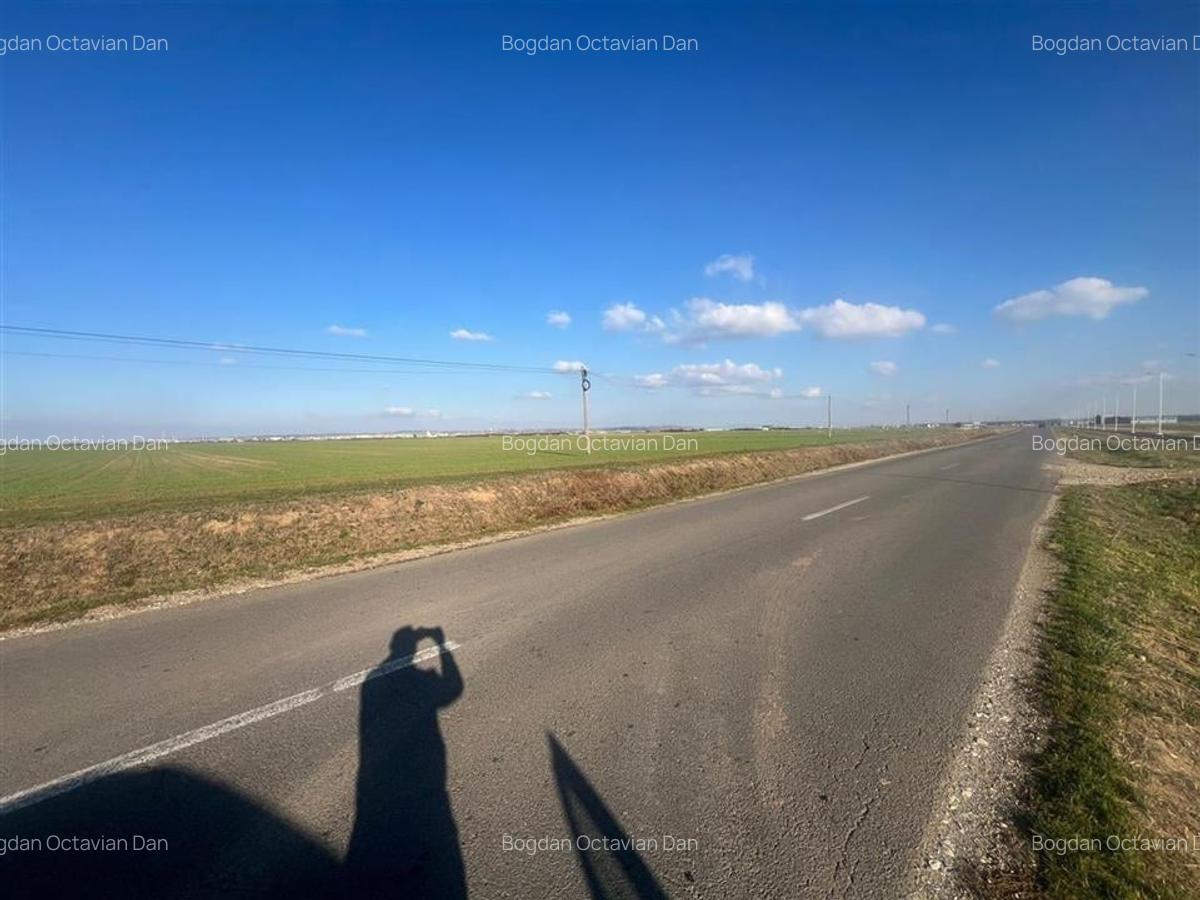 RECO Teren Unicat Spre Livada - 2