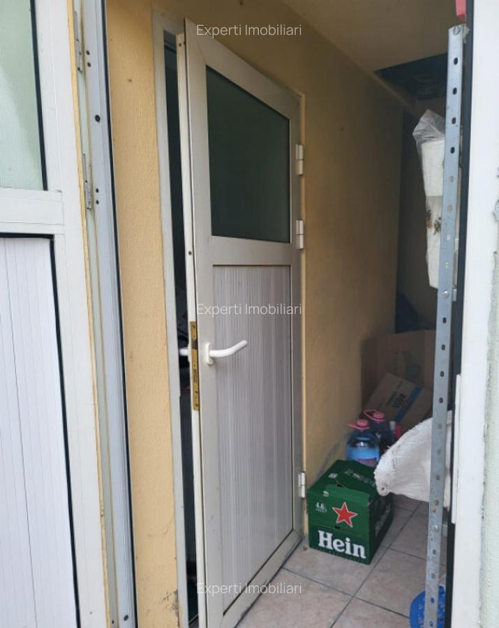 Casa situata in zona Bratianu din caramida - 10