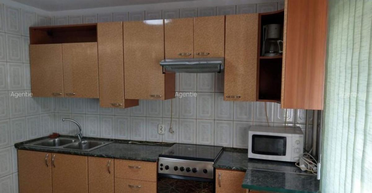 Vanzare Apartament 3 Camere Zona Obor - 2