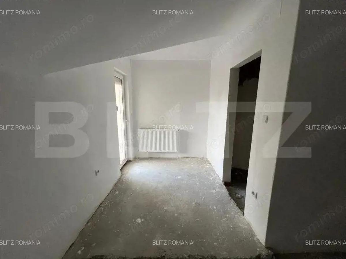 Spa?iu Comercial Central, Strada Iuliu Maniu - 8 Spa?iu Comercial Central, Strada Iuliu Maniu - 8