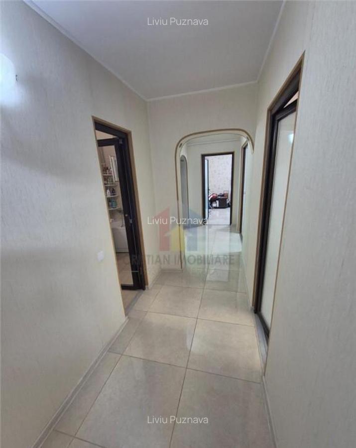 3 camere, Mobilat si Utilat, etaj 1, confort 1 decomandat, O - 7