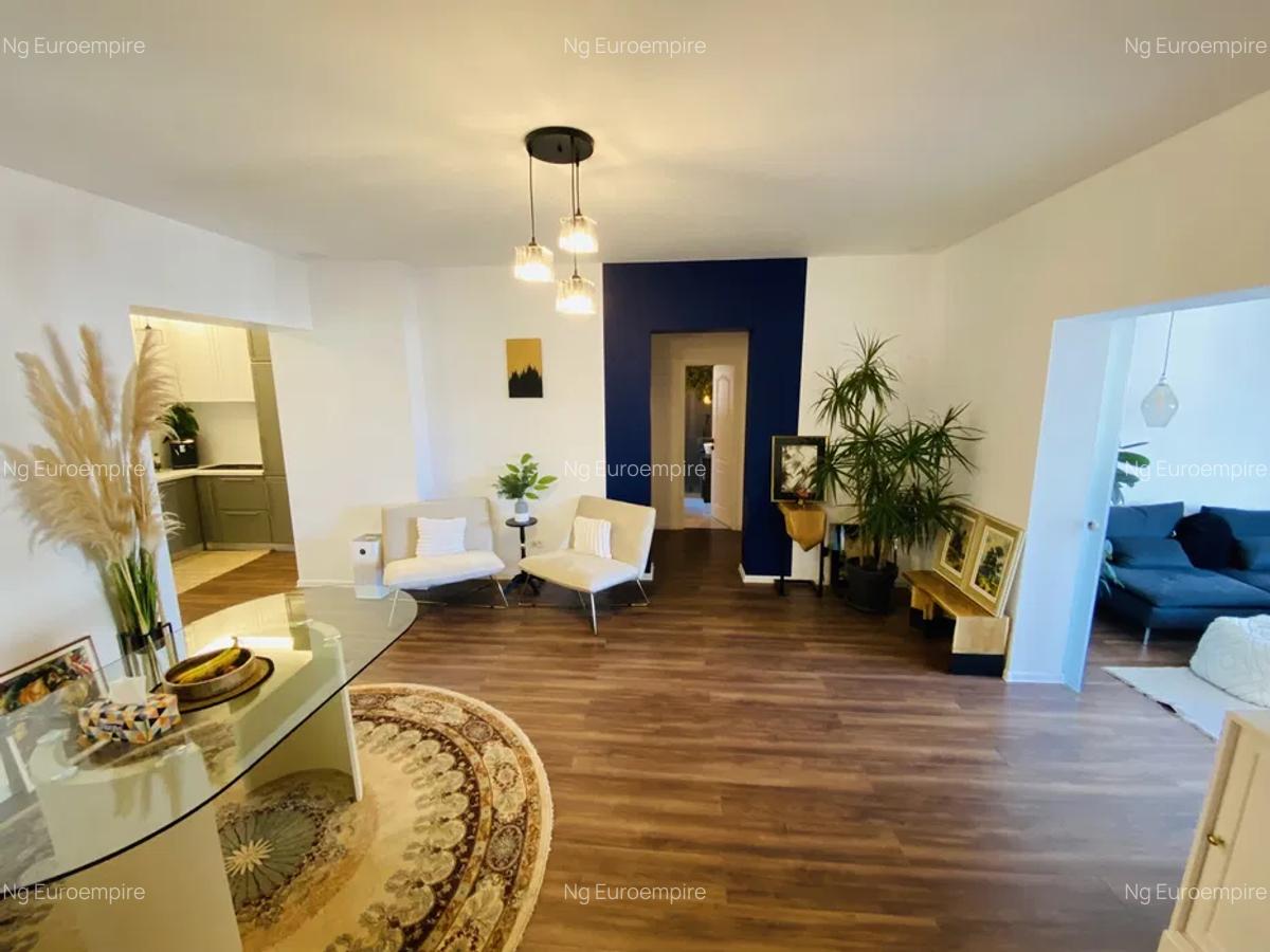 Inchiriez apartament 4 camere zona CENTRALA-CENTRU VECHI, 1200 EURO - 4