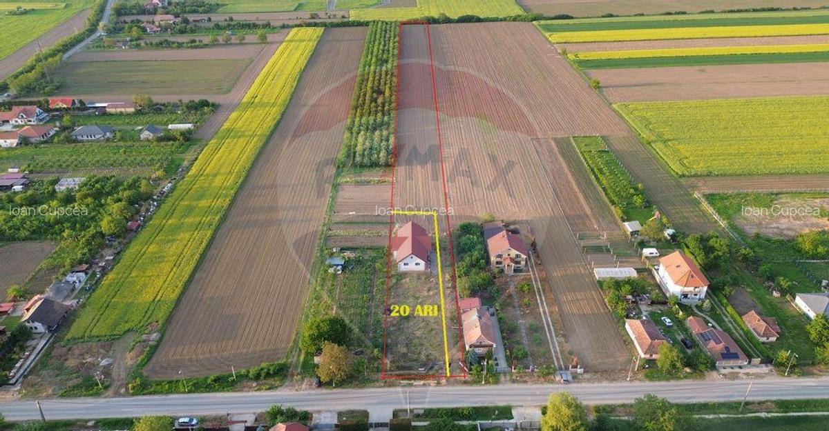 Casa cu 5 camere finisata si 10.400 m2 teren de vanzare... - 1 Casa cu 5 camere finisata si 10.400 m2 teren de vanzare... - 1