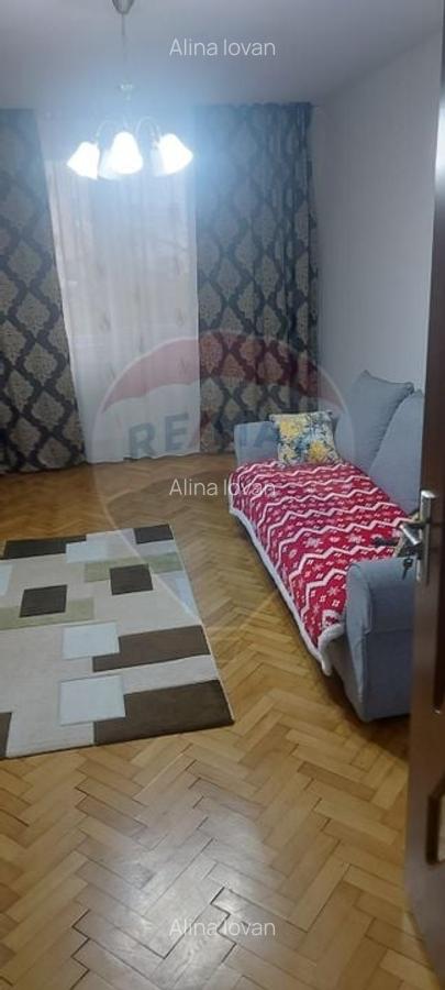 Apartament cu 3 camere de inchiriat in zona Central - 7