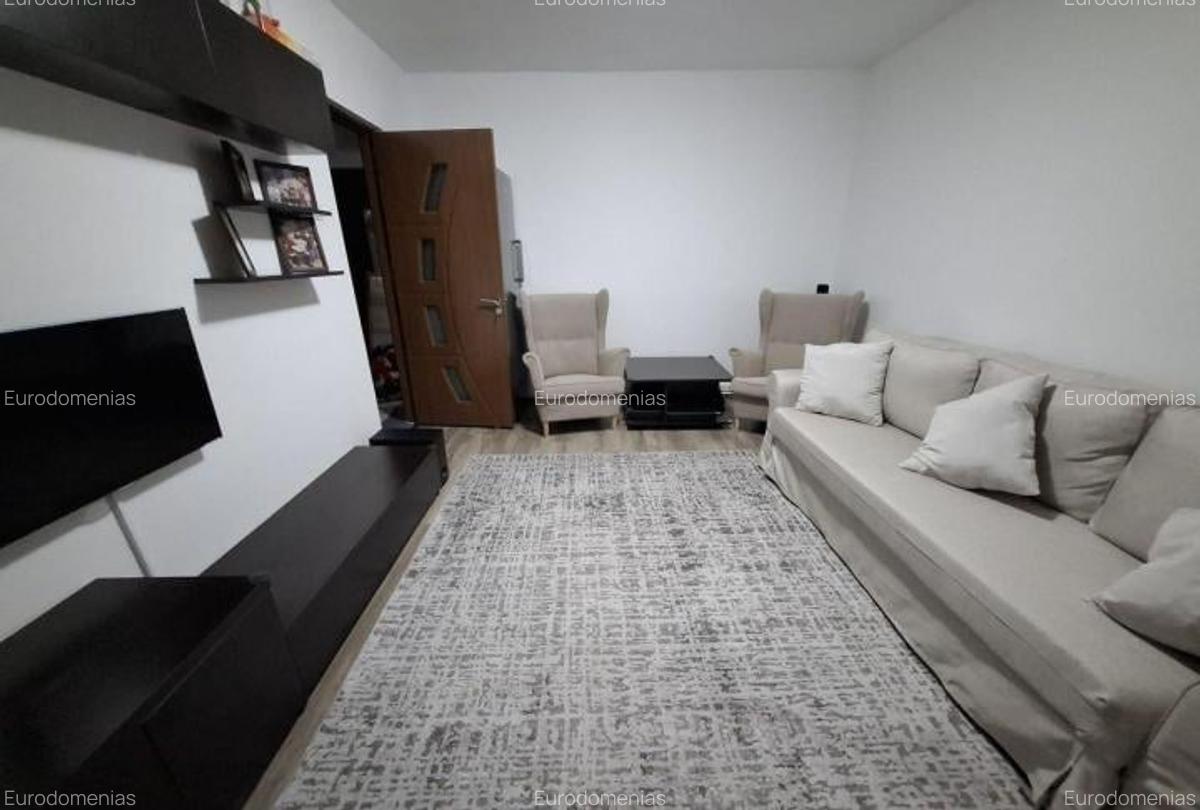 TOMIS 3, APARTAMENT 3 CAMERE, MOBILAT-UTILAT, CENTRALA GAZE,ETAJ 2 DIN 4 - 2