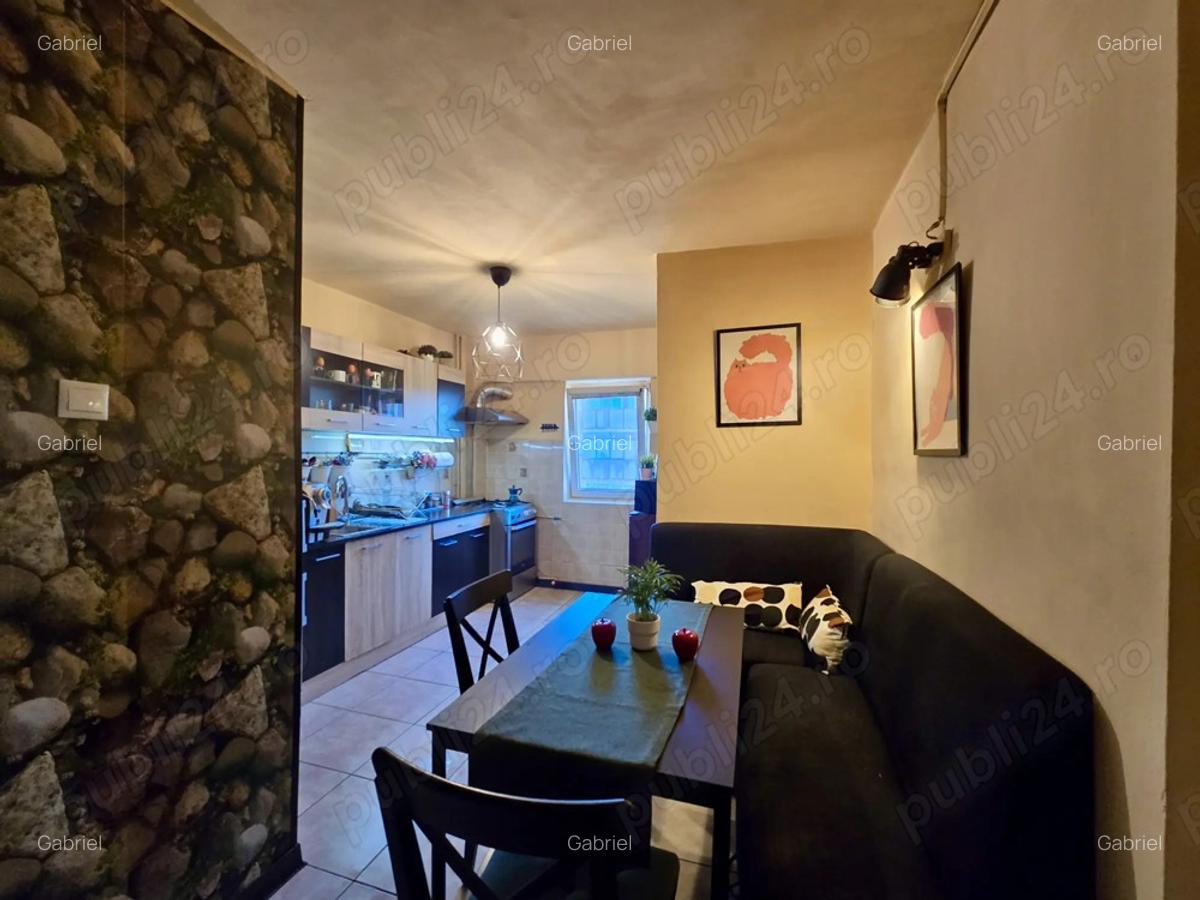 Apartament 3 camere 110mp Zona 300 - 8