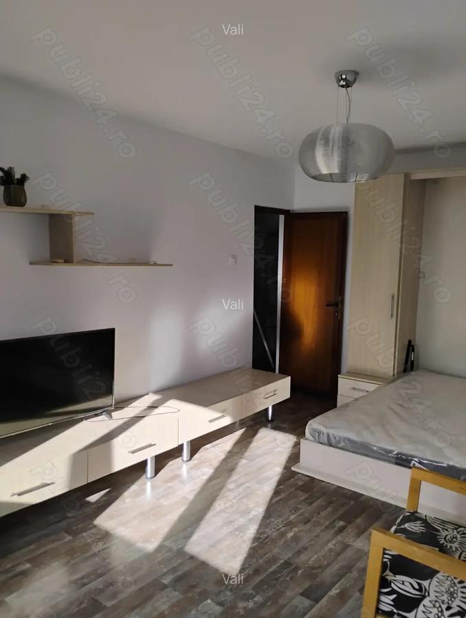 Vand apartament cu 2 camere decomandat etaj 1 Calarasi str Progresul - 6 Vand apartament cu 2 camere decomandat etaj 1 Calarasi str Progresul - 6