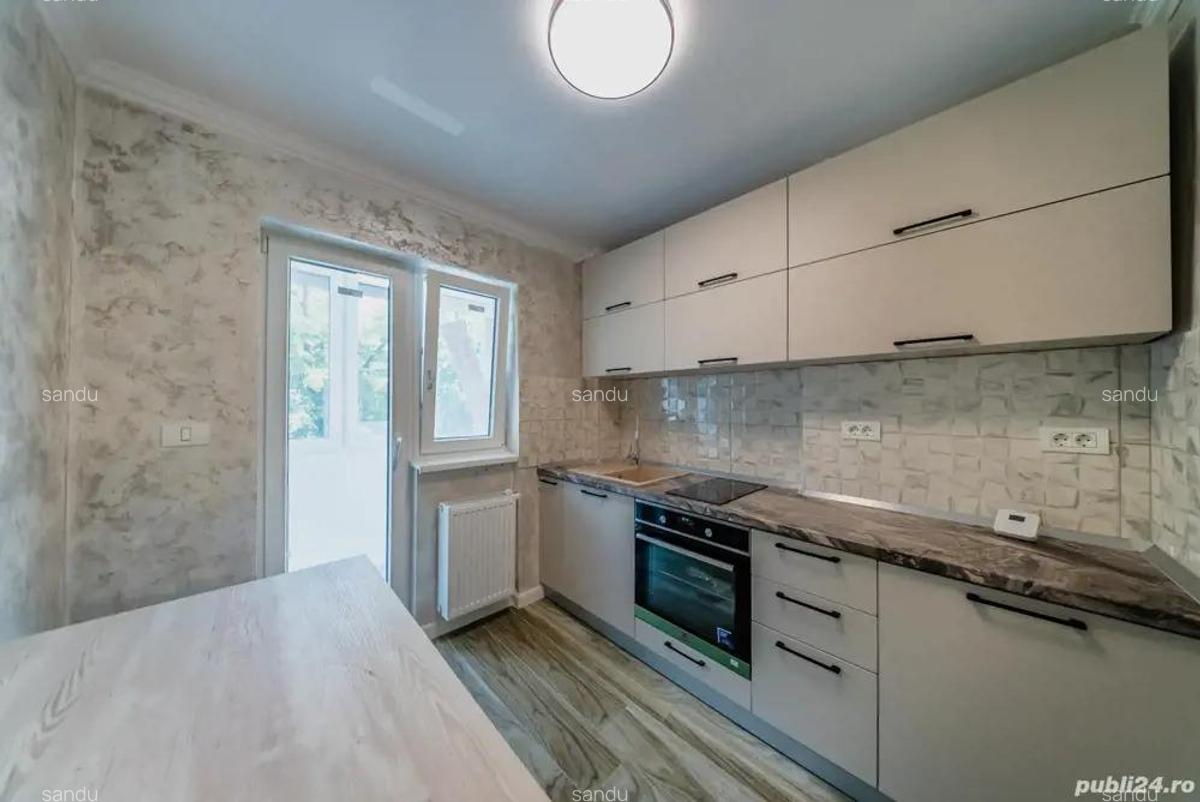 Apartament cu vedere la Bld.Revolutiei, etajul 1, - 6