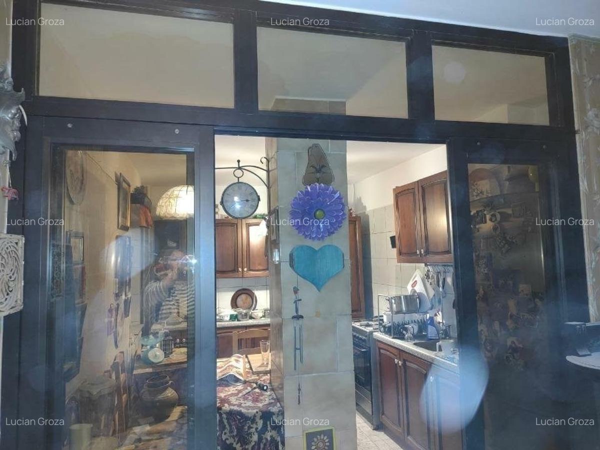 Apartament cu 4 camere decomandat în 1 Mai - 6