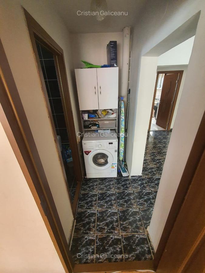 Apartament cu 4 camere decomandat, mobilat în Craiter - 9