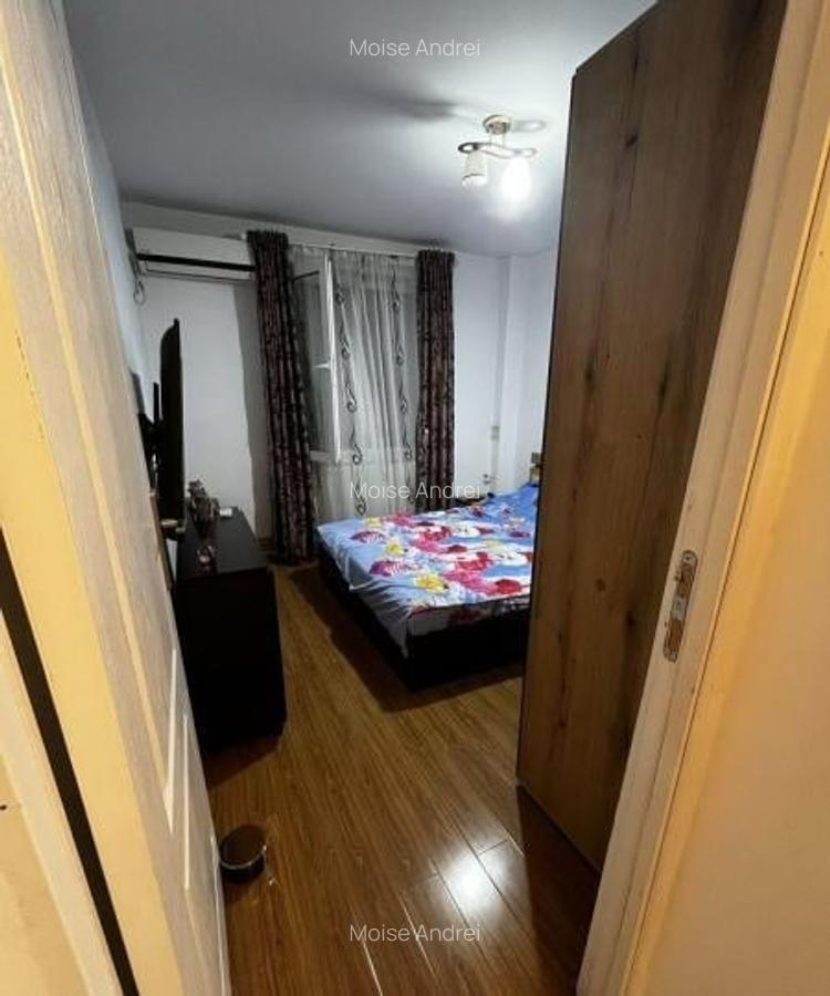 Apartament cu 3 camere decomandat în Gorjului - 3