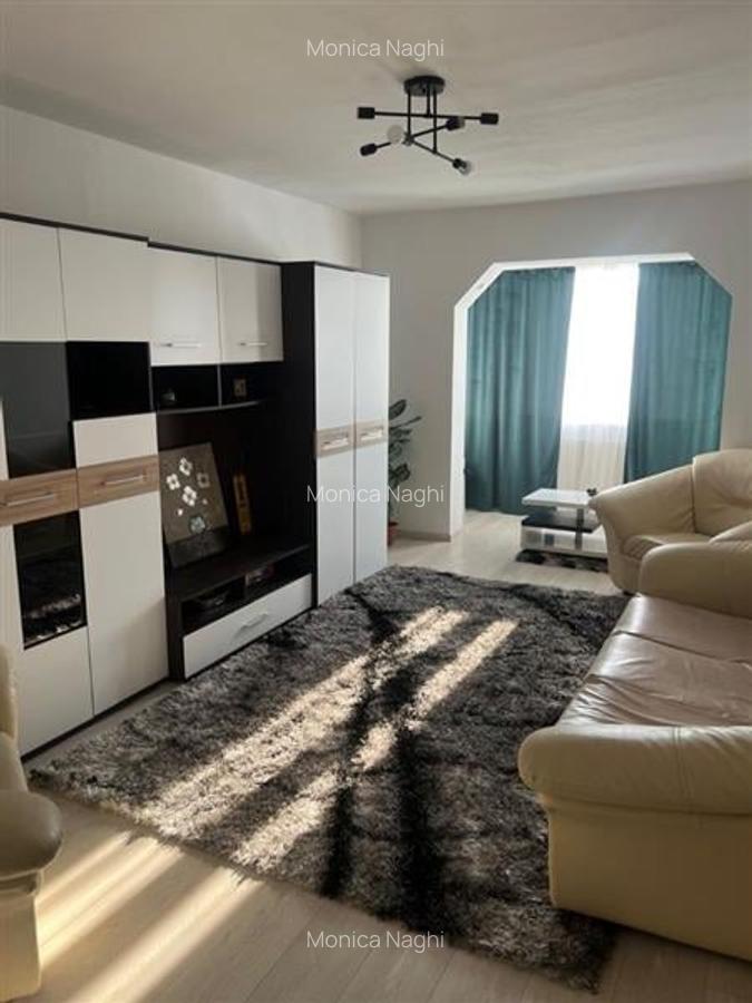 Apartament cu 2 camere, Tractorul, Brasov - 1