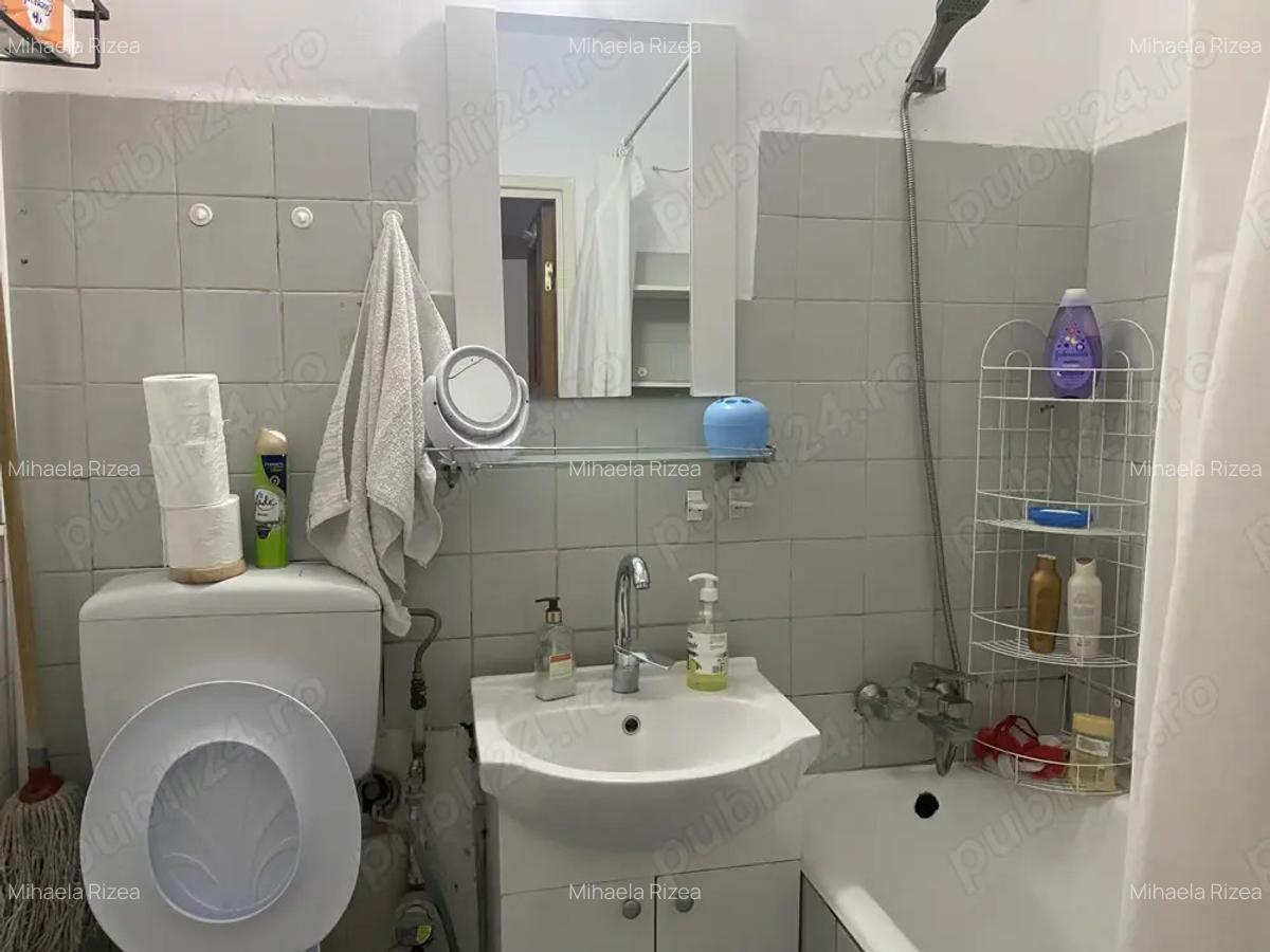 Proprietar, inchiriez apartament 3 camere - 9