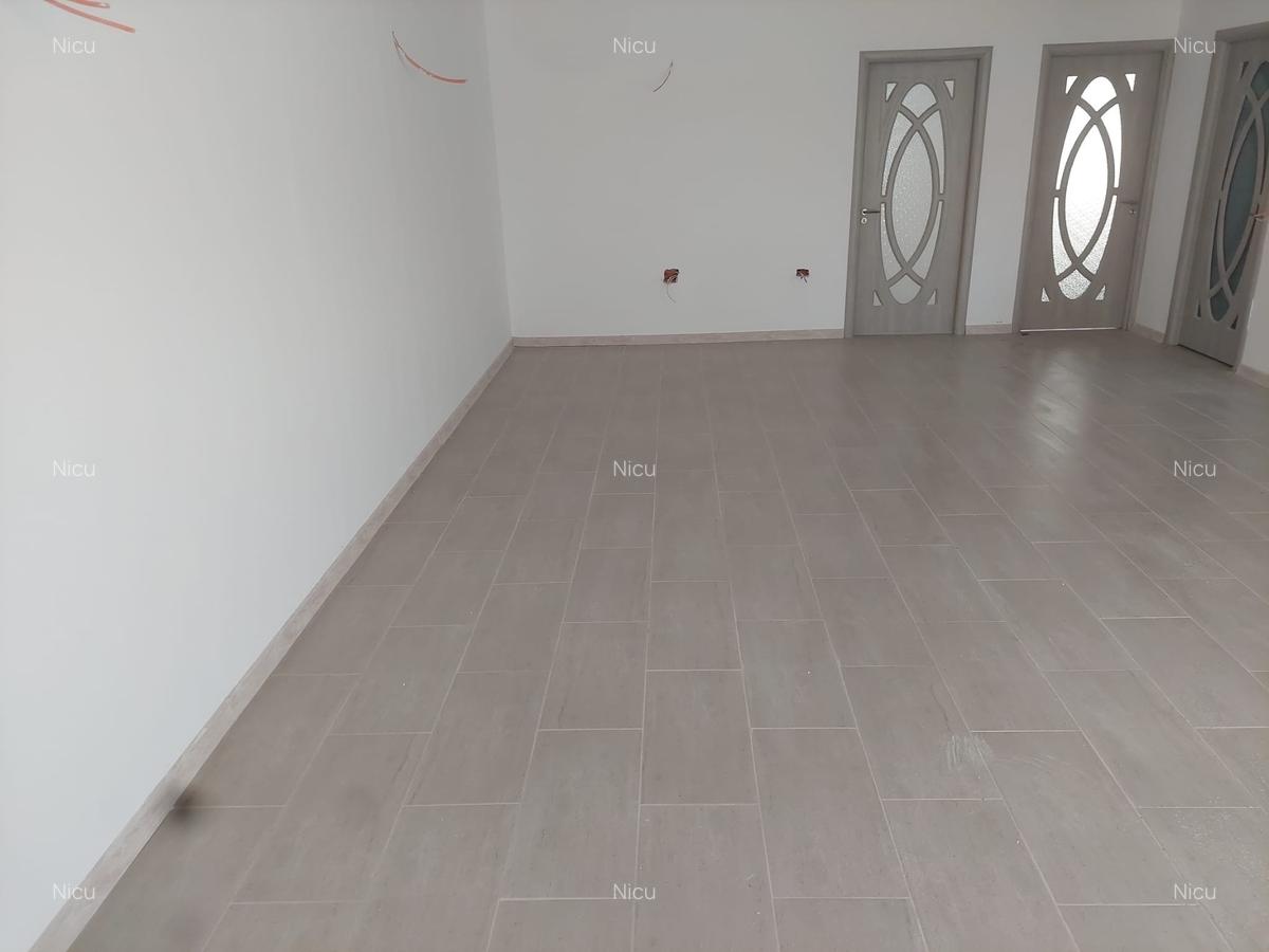 Casă cu 3 camere în Lumina - 3