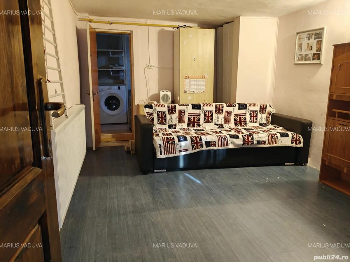 Casa Razvad - gaze, apa, curent, incalzire centrala - 3