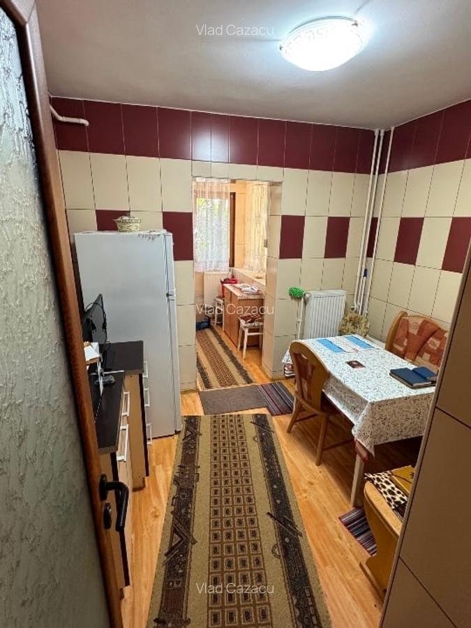 Apartament 3 camere, Piata centrala - 1