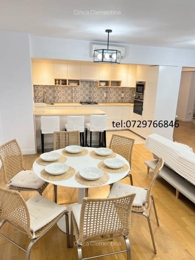 Proprietar, vand ap. 3 camere, Piata Alba Iulia - 15