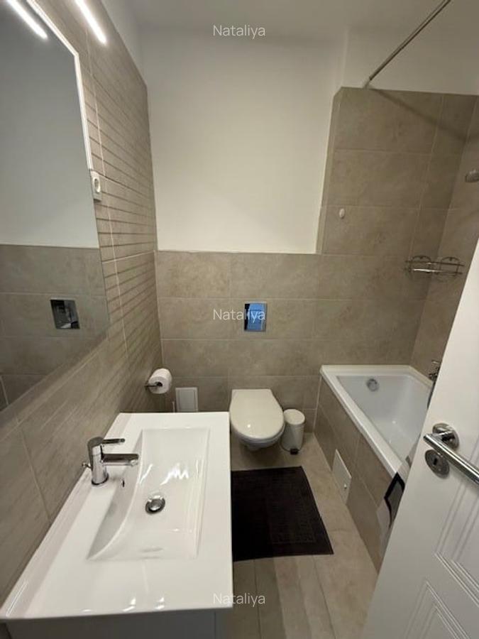 Casă cu 5 camere în Central - 5