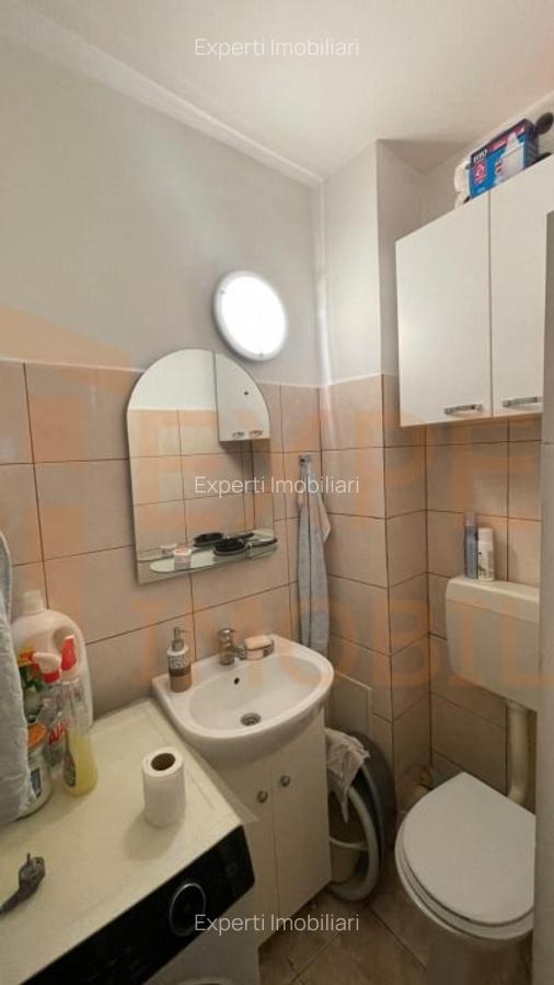 Apartament 4 camere - zona Far Constanta - 8