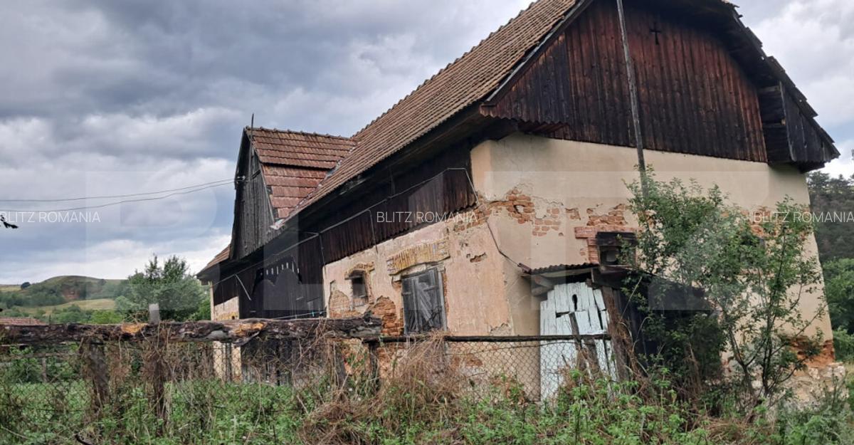 Casa la ?ara de vanzare Cacova Ierii, Comuna Iara, J - 7