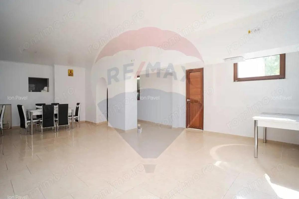 Spa?iu comercial de 115mp de vanzare in zona Tatarasi - 3