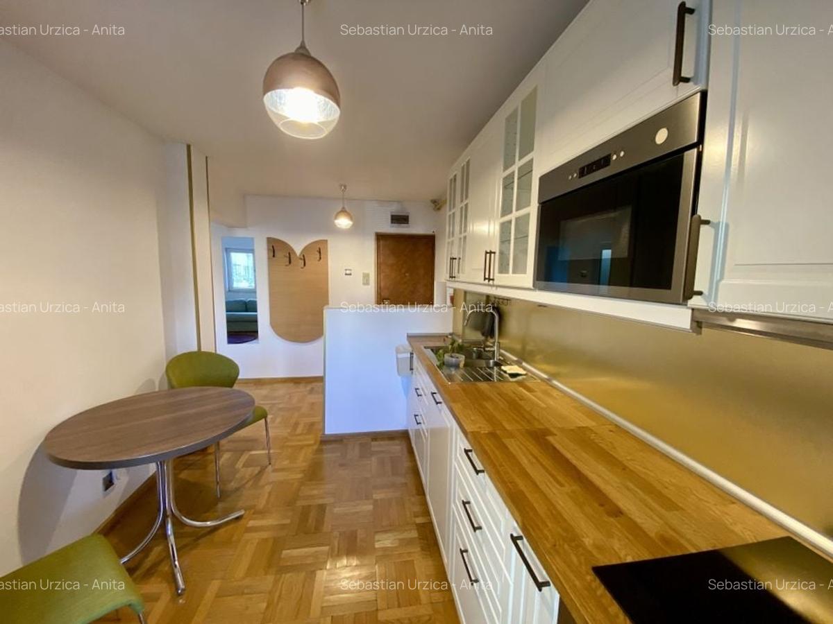 Apartament cu 3 camere in Centrul Civic - 2